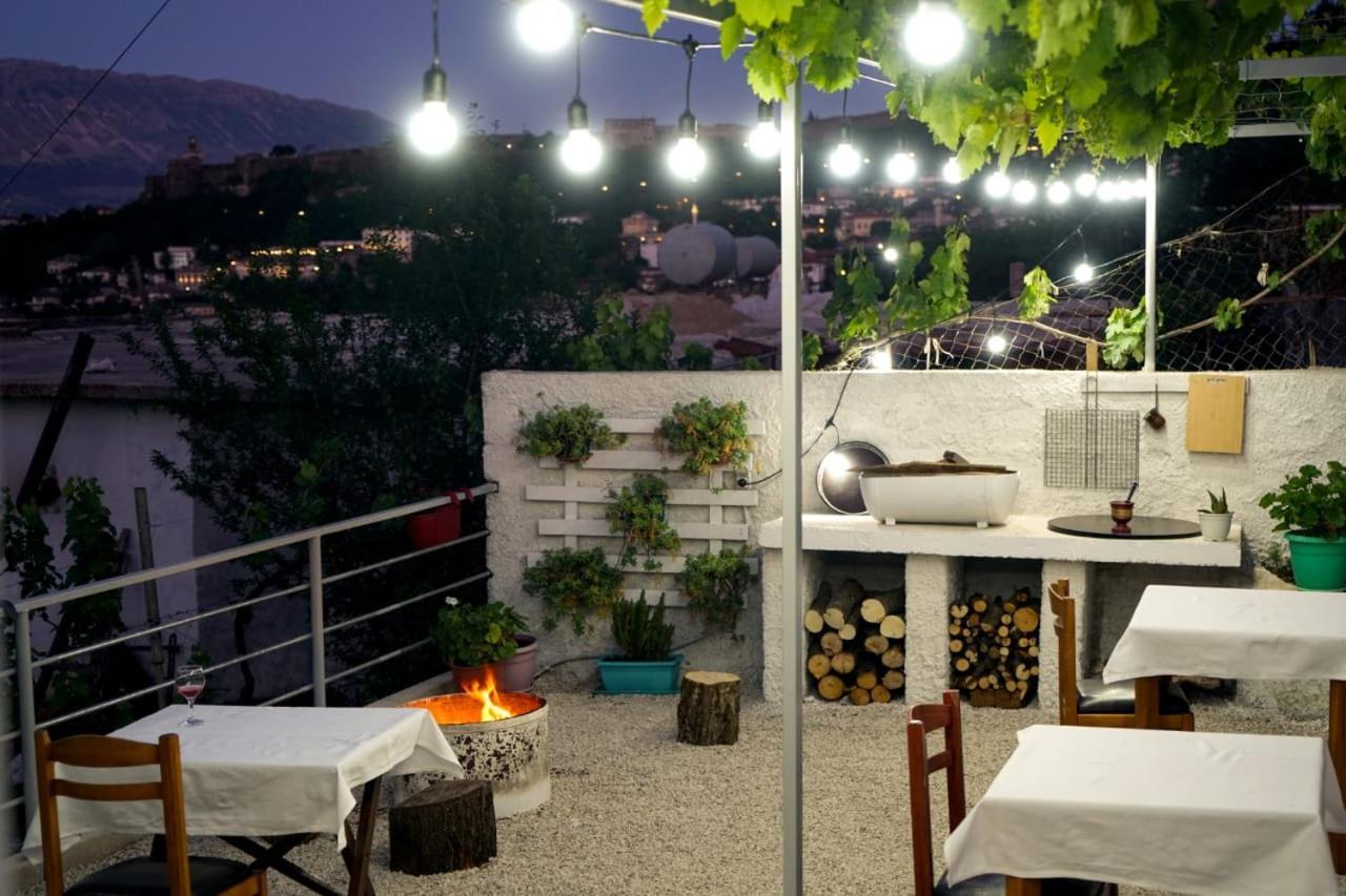 Patio Rooms Gjirokastër Esterno foto
